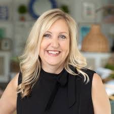 Lori Purvis's Instagram, Twitter & Facebook