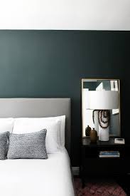A Boldly Bohemian Home In Seattle Rue Bedroom Interior Bedroom Green Minimalist Home Decor