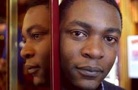 Víctor Omgbá: «Te miran y a nadie le importa quién eres o qué haces»