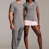 Does venus williams have tattoos? 1