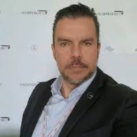 1100+ perfis com “Eri”