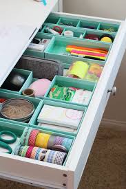 Diy Office Organization Ideas Landeelu Com Desk Drawer Organisation Office Organization Tips Dorm Room Organization