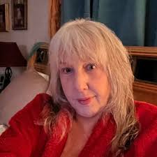 Nancy Longfellow's Instagram, Twitter & Facebook