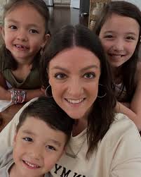 You were working as a waitress in a cocktail bar when I met you I picked  you out, I shook up and turned you around turned you into someone new now  five