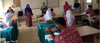 Siswa alumni adalah siswa yang sudah lulus ataupun tamat dari sekolah / madrasah kita. Selamat Datang Di Website Resmi Sman 3 Pada