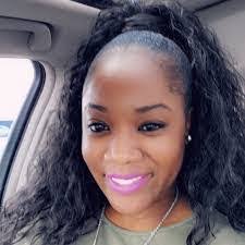 Akela Robinson's Instagram, Twitter & Facebook