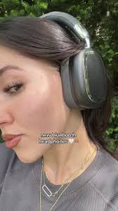 I love these. New gym headphones for sure #bluetoothheadphones  #blackheadphones #lightweightheadphones #viralheadphones #fyp