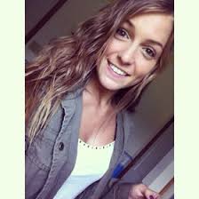 Samantha Derr's Instagram, Twitter & Facebook