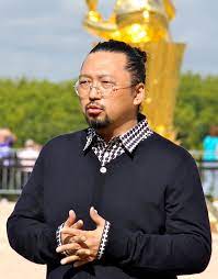 Is it possible to create or change the color of flowers? Takashi Murakami Wikipedia