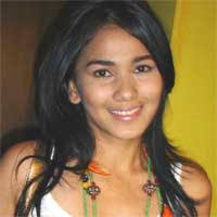 Nova Eliza Bantah Mesra dengan Andrew White