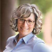 Stacy Maier's Instagram, Twitter & Facebook