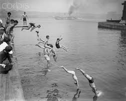 Kids Diving Into The Hudson River July 21st 1930 Photo Hudson River Photography