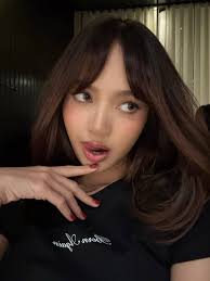 WORLD'S BIGGEST GIRL GROUP BLACKPINK