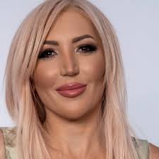 Narine Barsumyan (@your_agent_narine) • Instagram photos and videos