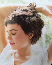 The best hairstyles by hair type. Cara Daniela Dayrell Domingo Frisurenkurzehaare Kurzhaar Frisuren Manner Short Hair Styles Hair Styles Curly Hair Styles