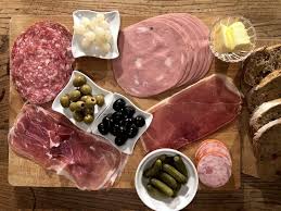 Les Explications Sur Ce Que Sont Les Assiettes De Charcuterie Assiette Anglaise Et Plat De Charcuterie Assiette Anglaise Assiette De Charcuterie Plat Anglais