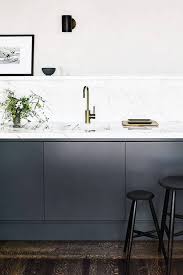 From complex restoration to simple polishing. 25 Timeless And Chic Marble Kitchen Backsplashes Shelterness