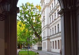 Jahrhunderts menschen von überall her nach berlin. Eigentumswohnungen In Berlin Das Hofgartenhaus