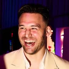 Ross/Roman 🌹🎭 (@rosei_anxiety)