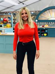 Wynh 8 december 2020 @ 21:41 at 21:41. Carol S Bum The Carol Vorderman Fan Site Carol Vorderman Great British Bake Off S Celebrity Edition 2020