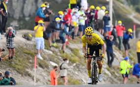 Cette 17e étape du tour de france, disputée ce 16 septembre est tracée entre grenoble et le col de la loze, le toit de cette 107e édition. Tour De France Le Colombien Miguel Angel Lopez Remporte La 17e Etape Au Sommet Du Col De La Loze Actu