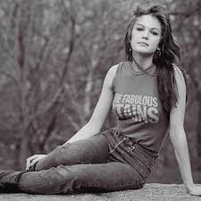 In 1982, Diane Lane starred in Ladies and Gentlemen, The Fabulous Stains, a  cult classic that captured the spirit of rebellion and counterculture in  the early 1980s. Directed by Lou Adler, a