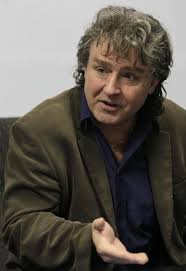 He studied at the faculty of economics of the university of economics in prague. Jiri Dolejs Kscm Pri Rozhovoru V Breznu 2013 Aktualne Cz