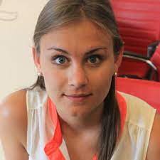 Typiquement, c'est le moment où vous faites un big regard admiratif, en insistant bien sûr moi qui suis très sensible à tout ce qui échappe au verbal, j'aime me plonger dans le regard d »un homme. Un Regard Fixe Et Appuye Directement Dans Vos Yeux Signe De Mensonge