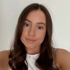 Amy Mcintosh's Instagram, Twitter & Facebook