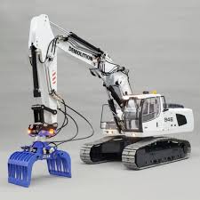 Metal truck with proportional controls (huina 1582) $ 229.95 usd. 1 14 Liebherr 946 Rc Hydraulic Excavator Adjustable Boom Eaglemach