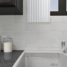 Merola Tile Tessera Grand Ice White 4 In X 12 In Glass Subway Wall Tile 10 63 Sq Ft Case Gdm4gsic The Home Depot White Glass Tile White Subway Tile Bathroom Wall Tiles