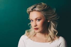 Colleen Allard's Instagram, Twitter & Facebook