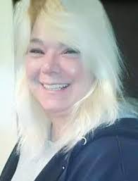 Earlene Mitchell's Instagram, Twitter & Facebook