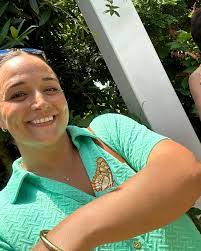 Jesse Deen's Instagram, Twitter & Facebook