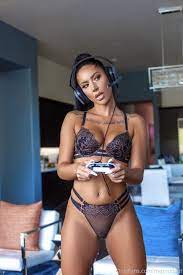 Brittany Duet | LewdWeb Forum - Lewd Youtuber Twitch Streamer Instathots