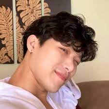 Sean lee jia ern was born in malaysia on august 17, 1994. Sean Lee On Twitter My First Short Film 261sundays Is Finally Out Merry Christmas