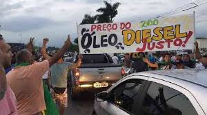 Greve dos caminhoneiros 23/05/2018 um país com o pneu furado. Greve Dos Caminhoneiros Esse E O Pior Governo Que O Brasil Ja Teve Diz Lider De Paralisacao Que Largou A Boleia Apos 27 Anos Nacional Estado De Minas