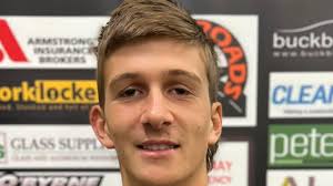 Bombers, Blues, secure important road wins