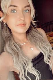 Introduction of new moderator April