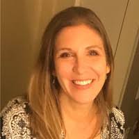 Laura Settles's Instagram, Twitter & Facebook