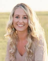 Gail Geer's Instagram, Twitter & Facebook