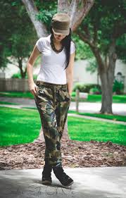 Pin By Cassidy Beverlin On Fashion Army Women Army Girl Army Look