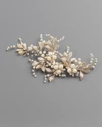 Bridal Gold Hair Clip Pearl Hair Comb Floral Pearl Wedding Etsy Gold Hair Clips Floral Hair Clip Wedding Wedding Hair Accessories