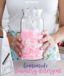 And yes i promise your clothes will not smell like vinegar after they are dried. Homemade Laundry Detergent Recipe Smart School House
