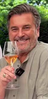 It's a smile ,😊🤗☺️ It's a kiss , 💋 🌿💋 It's a sip of wine ..... 🍾🥂🍾  It's Summertime !!!!! 🌅🌼🌅 🌿😊🌿 My Dear Friends ..... Enjoy your Summer  !!!!! 🌿😊🌿 Jelena Zorina .