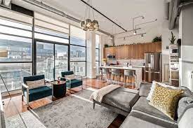 2 blocks from dundas square. 10 One Bedroom Condos In Toronto That Cost More Than 1 Million