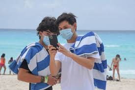 Las autoridades sanitarias determinaron que para la semana del 13 al 19, el semáforo epidemiológico regresaría a. Quintana Roo El Foco Rojo De Mexico Por Su Tercera Ola De Covid 19 El Financiero
