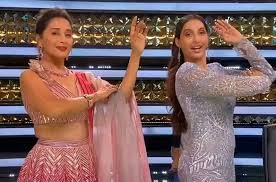 Nora fatehi beautiful dance nora fatehi belly dance. Nora Fatehi Graces Dance Deewane Shakes A Leg With Madhuri Dixit