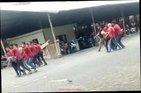 Pabrik kesamben jombang dekat akses tol siap pakai shm murah kesamben, jombang. Belasan Karyawan Pabrik Di Mojoagung Kesurupan