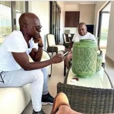 Malusi gigaba car smashed, wife arrested video. Pic Of Masina At Manana S House Emerges Mayor Says It Was Before Lockdown Oudtshoorn Courant